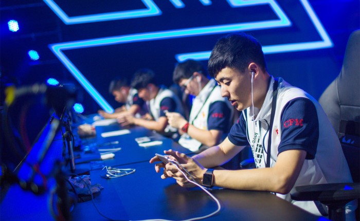 随着赛季进 随着赛季进