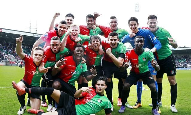 中的韧性和 中的韧性和