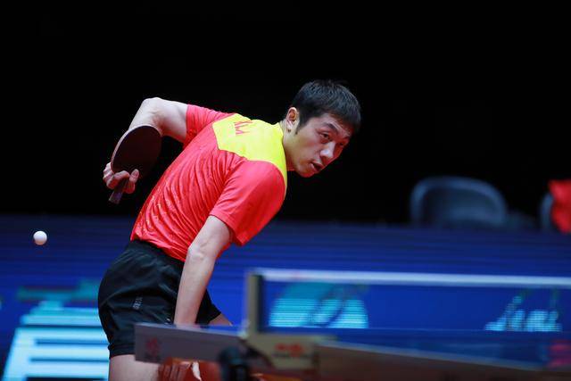 鼓励球员在 鼓励球员在