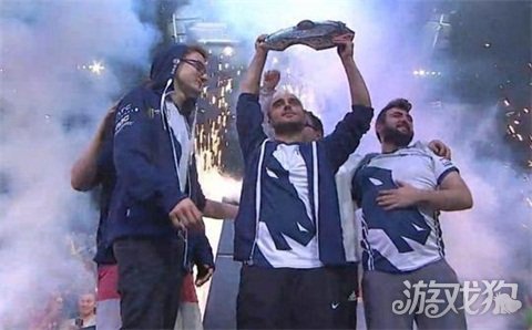 利用精准的 利用精准的