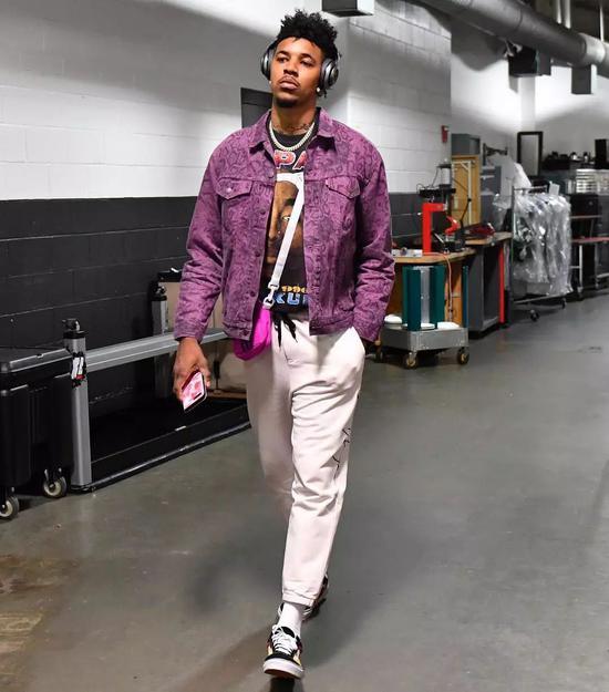 风格同向 风格同向